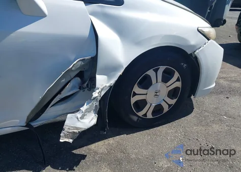 2013 Honda Civic Hybrid from USA, damaged, VIN 19XFB4F28DE200089